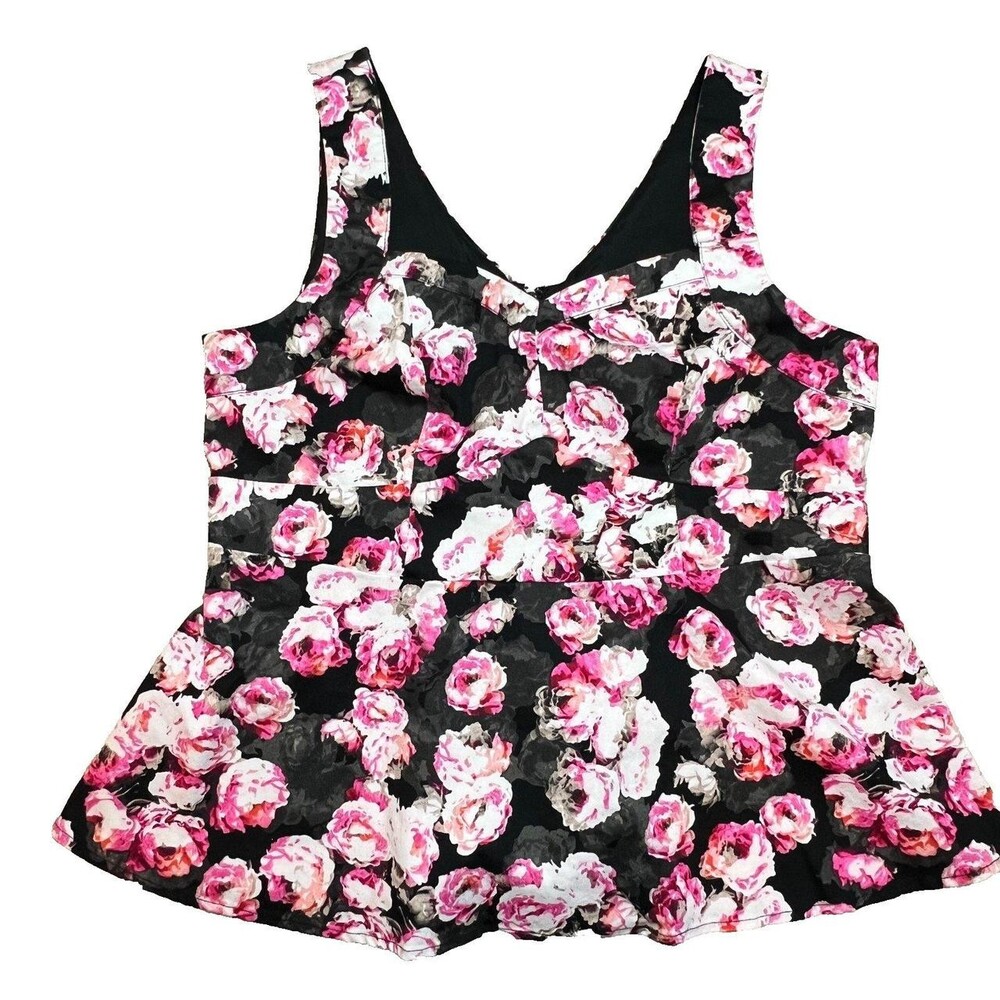 Torrid Women's Black and Pink Vest